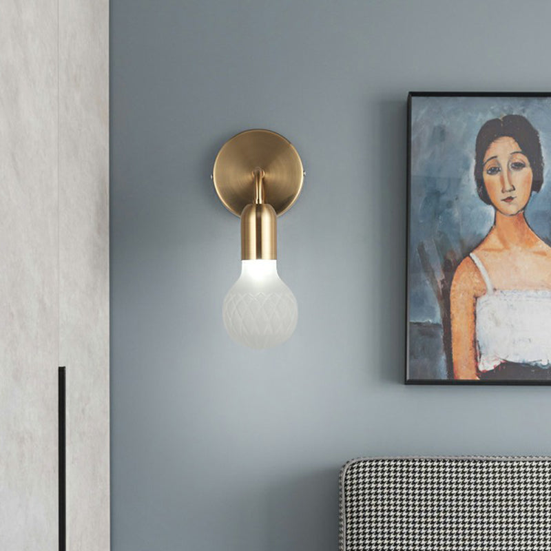 Industrial Style Bulb-Shaped Wall Lamp Single Pane Glass Wall Lamp Fixture in Brass