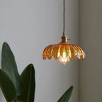 Glass light that delights with details!