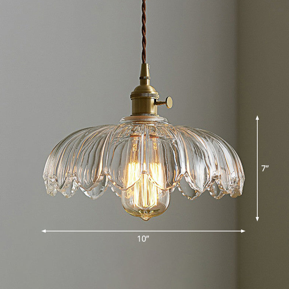 Glass light that delights with details!