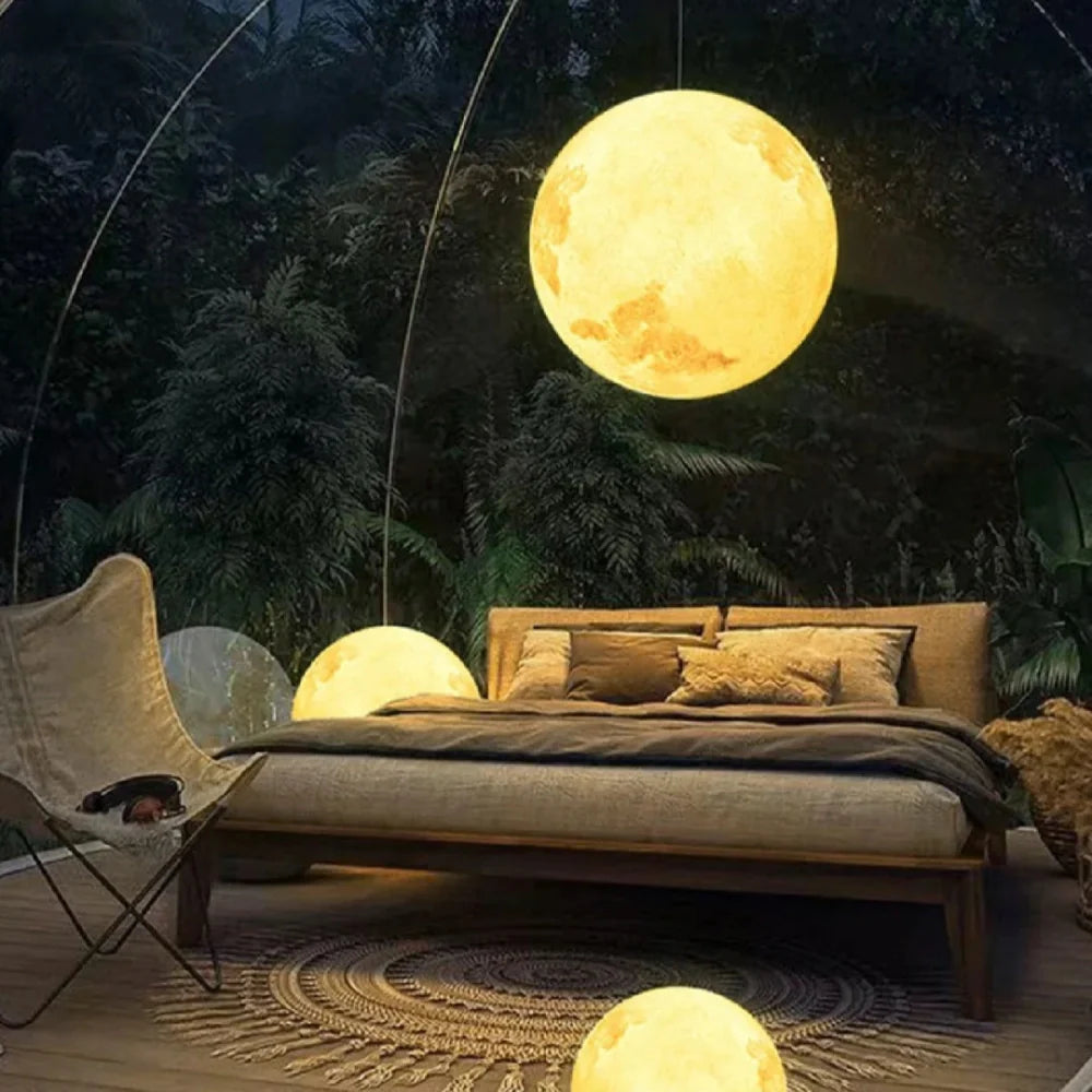 Selene Moon Garden Light
