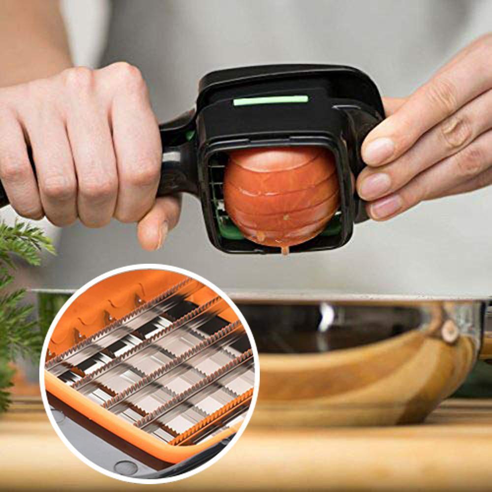Multifunctional fruit and vegetable slicer