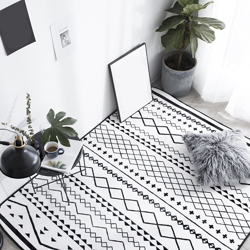 Black Living Room Rug Nordic Geometric Print Area Rug Polypropylene Non-Slip Pet Friendly Easy Care Rug