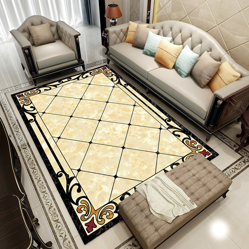 Colorful geometric printed carpet made of polyester Retro indoor rug with non-slip backing, stain-resistant carpet for the living room