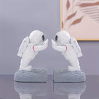 SpaceHold - Astronaut Bookends for a Space Theme