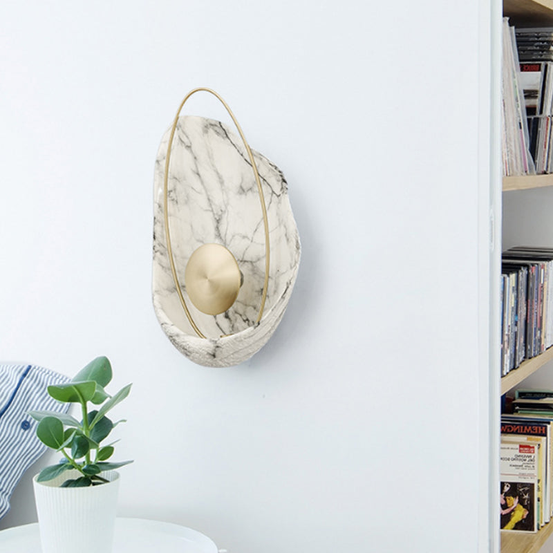 Resin Shell-Shaped Wall Light Single Head Modern Metal LED Wall Light in White/Black Light