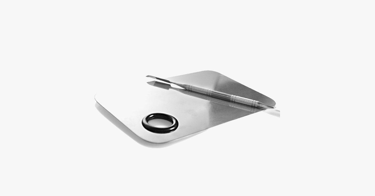 Beautiful stainless steel mixing palette with spatula tool