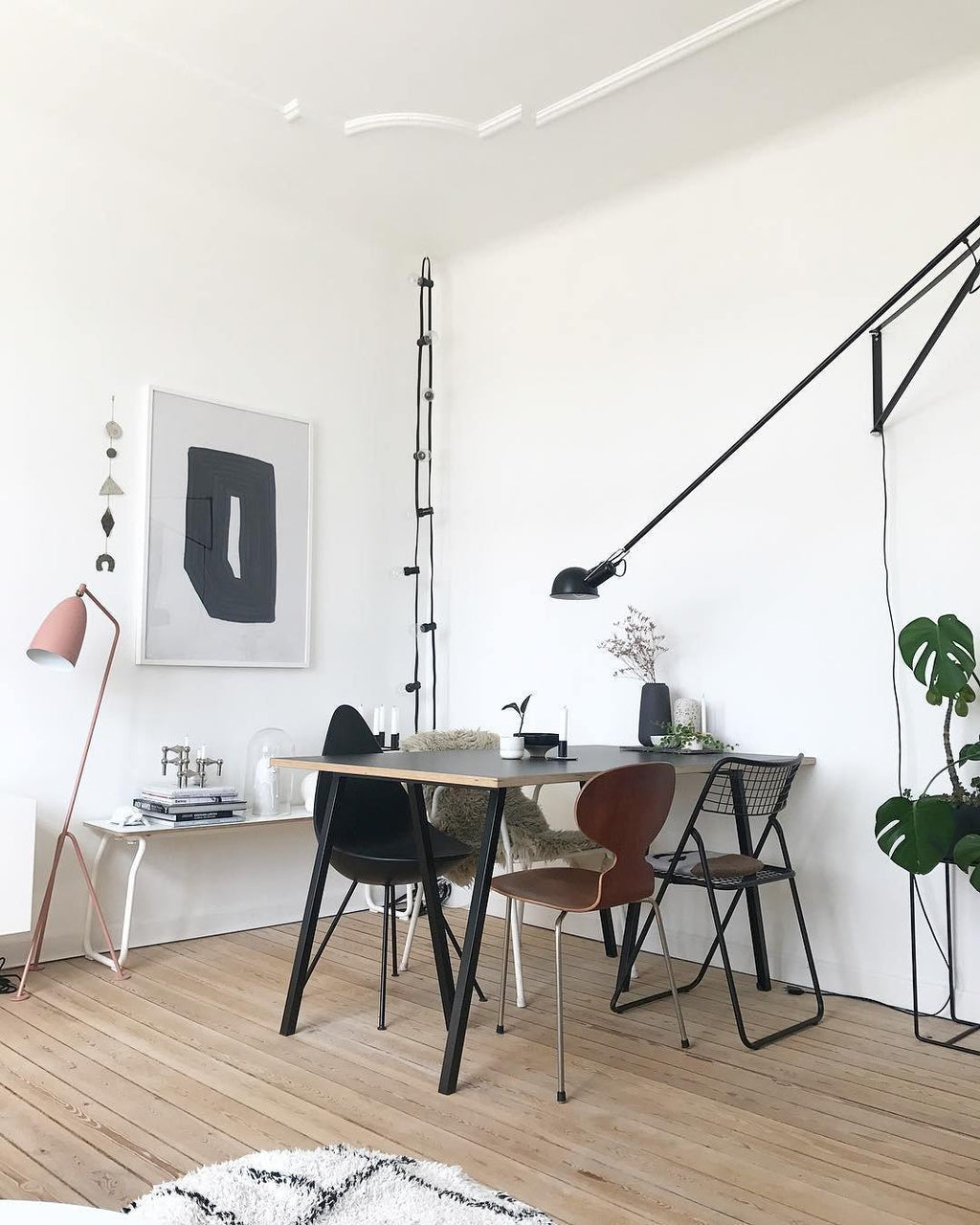 Model 265 Wall Lamp
