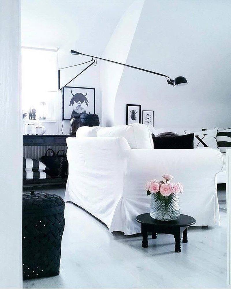 Model 265 Wall Lamp