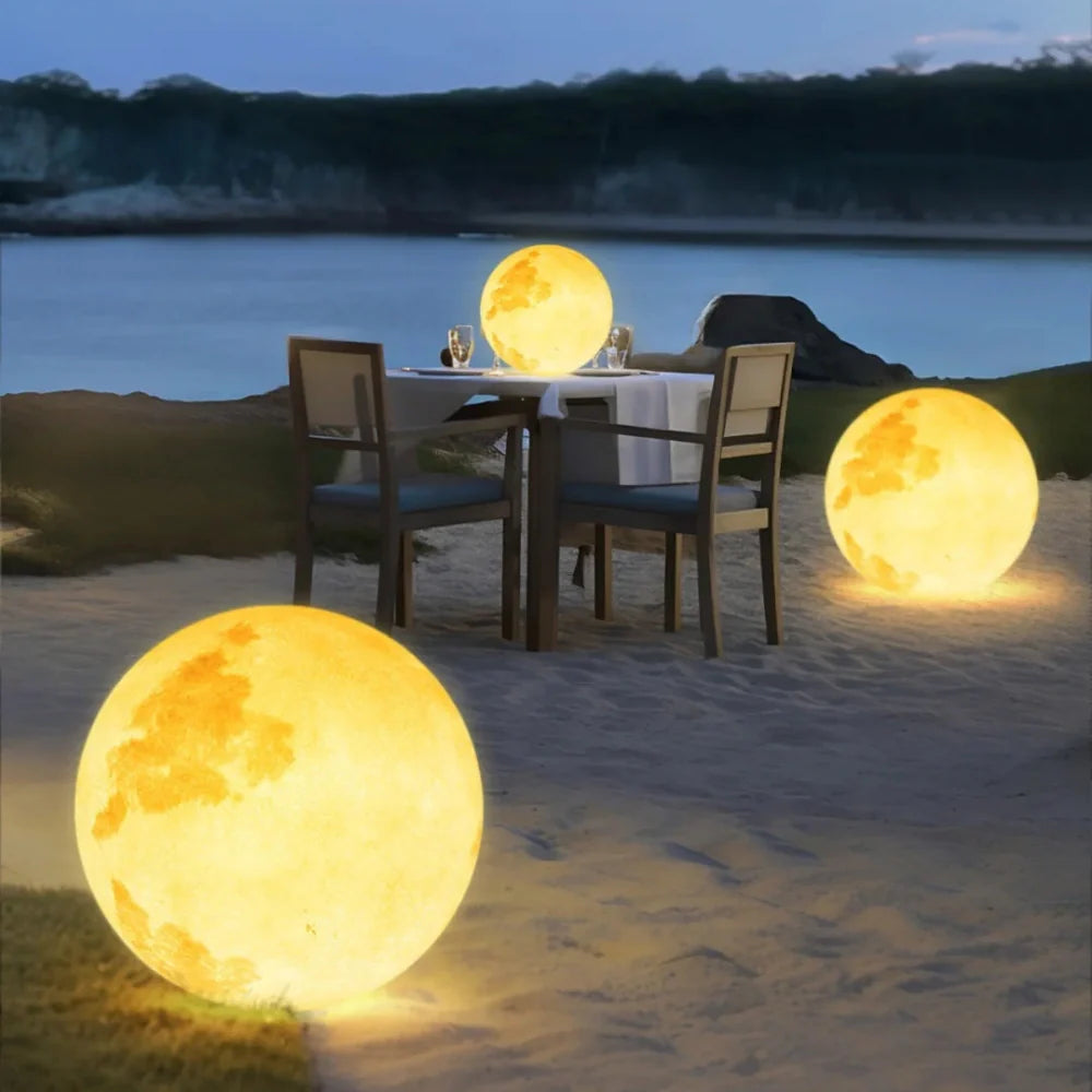 Selene Moon Garden Light