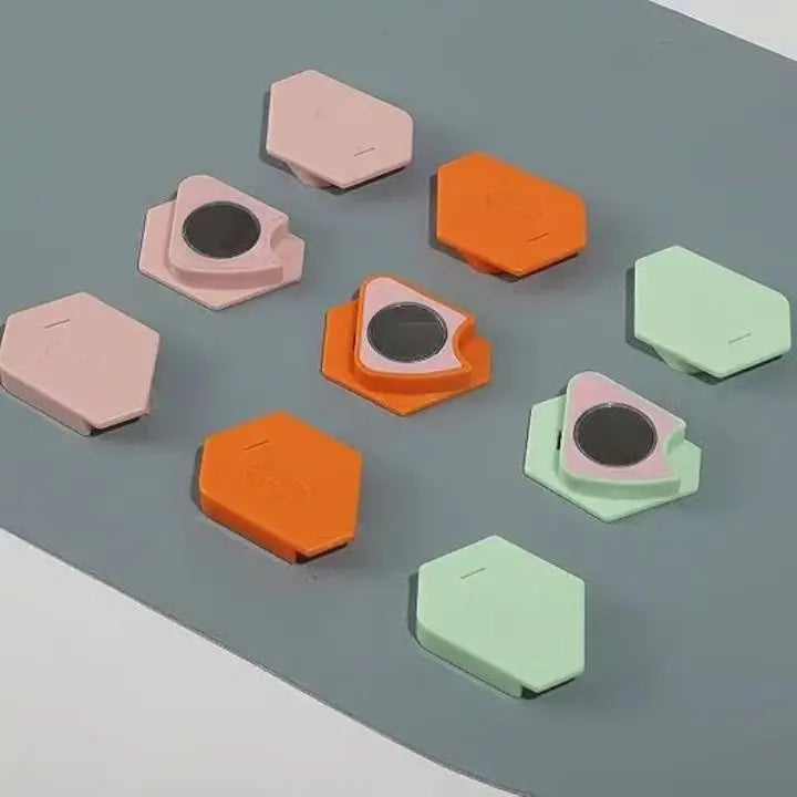 Magnetic seam guide for sewing machine