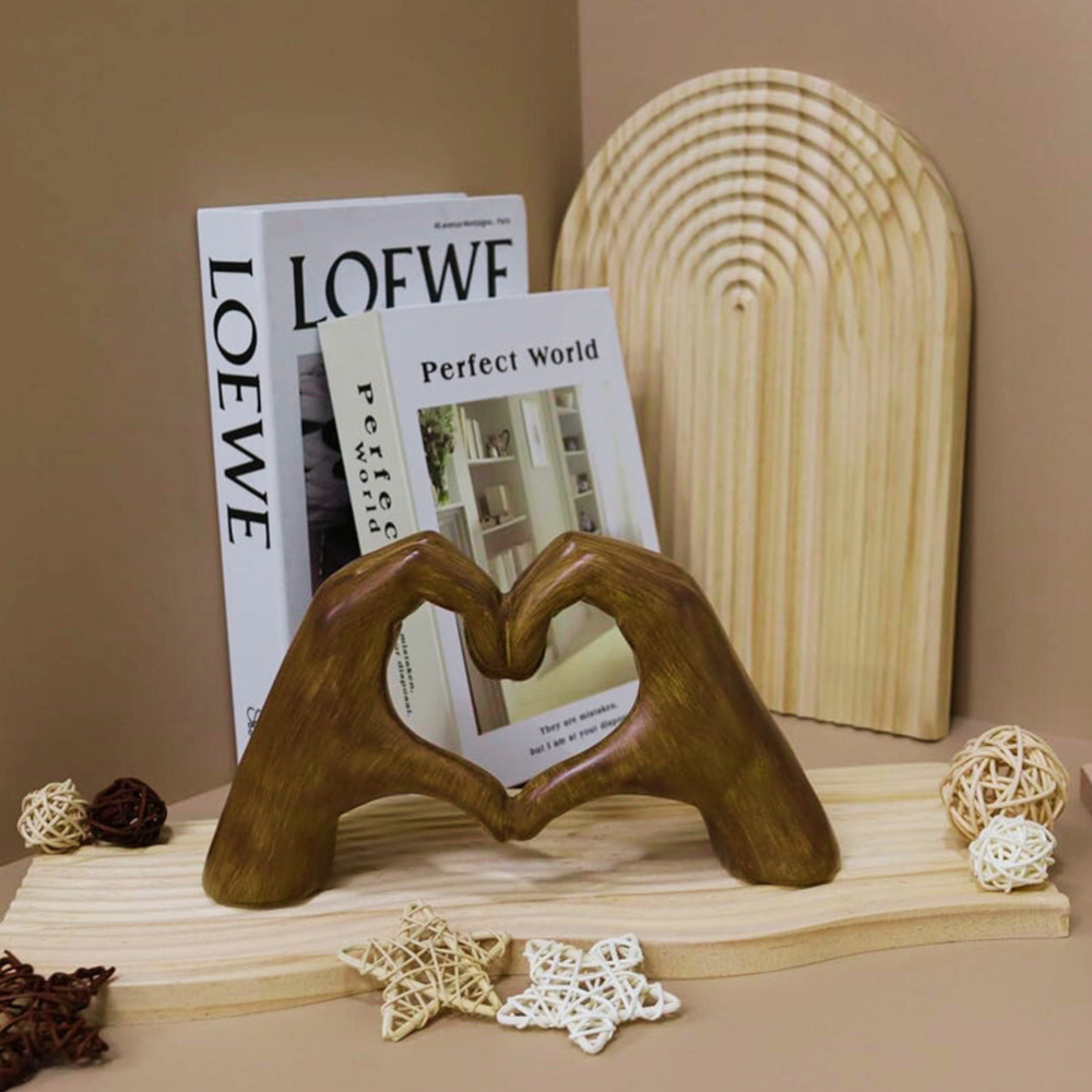 WoodLove - Heart-Shaped Handicraft Made of Oak Wood