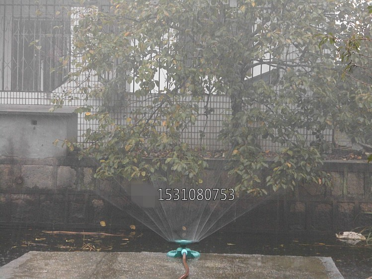 Adjustable Garden Sprinkler – Efficient Lawn Watering with 360° Spray Function