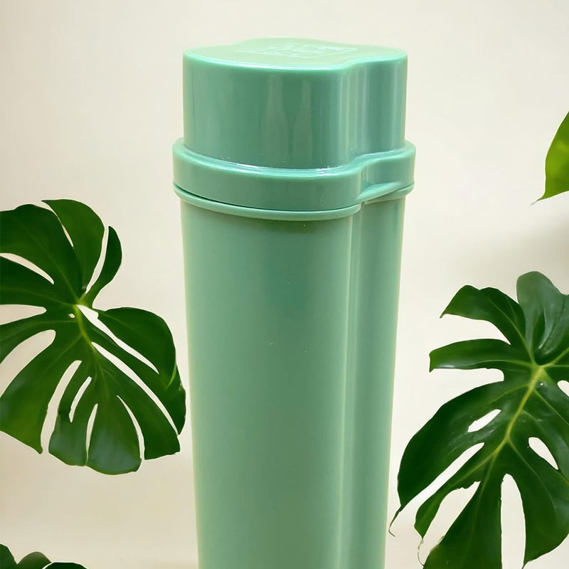 One-piece Flip Top Cigarette Case