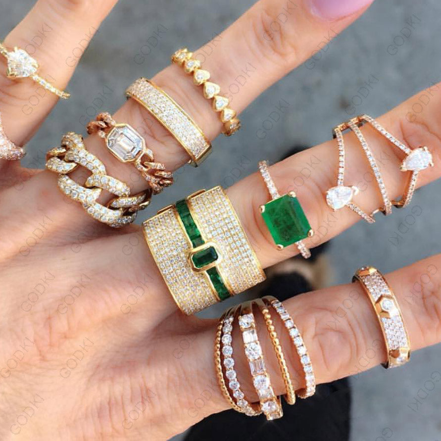 RegalRings Timeless Fashion Statement