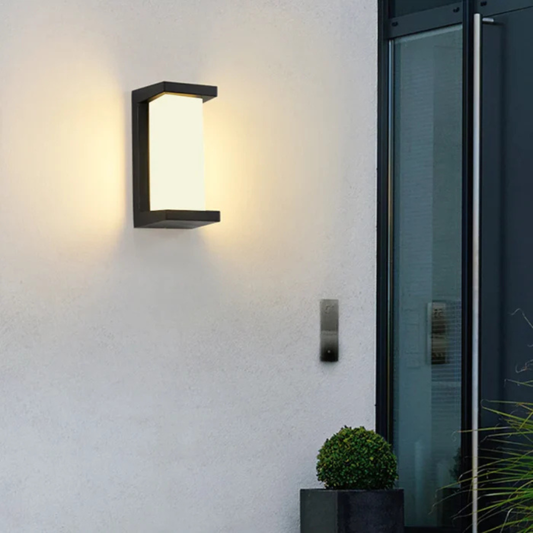 Outdoor LED Wall Lamp with Motion Sensor and Energy-Efficient Lighting