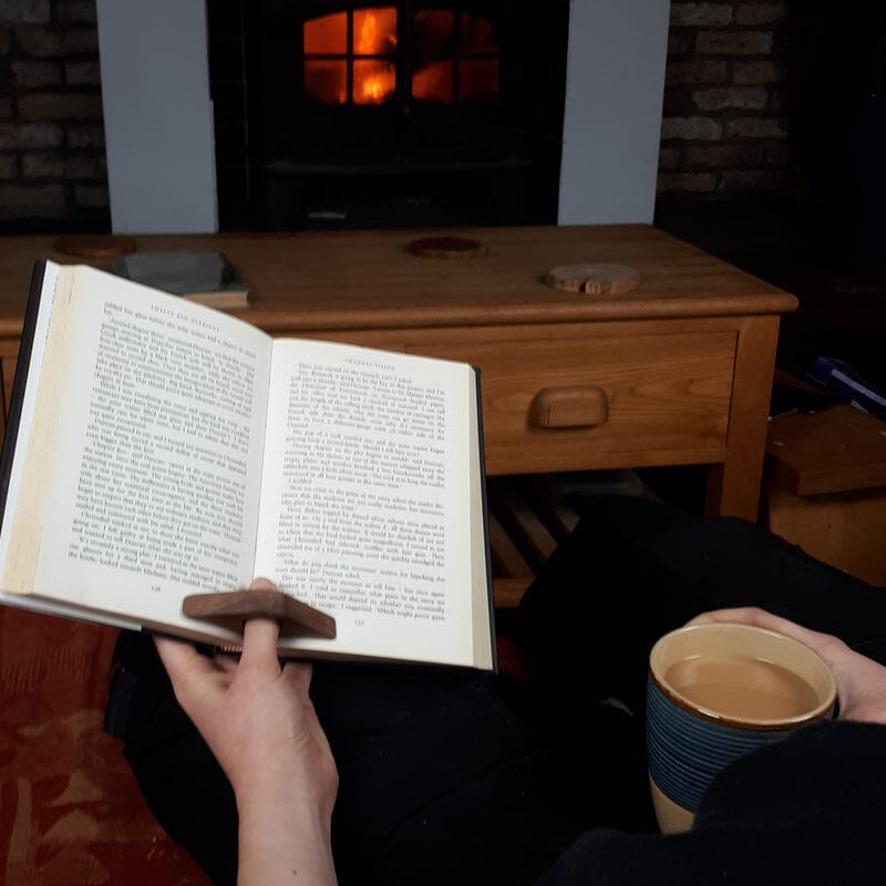 Book reading tool made of solid wood
