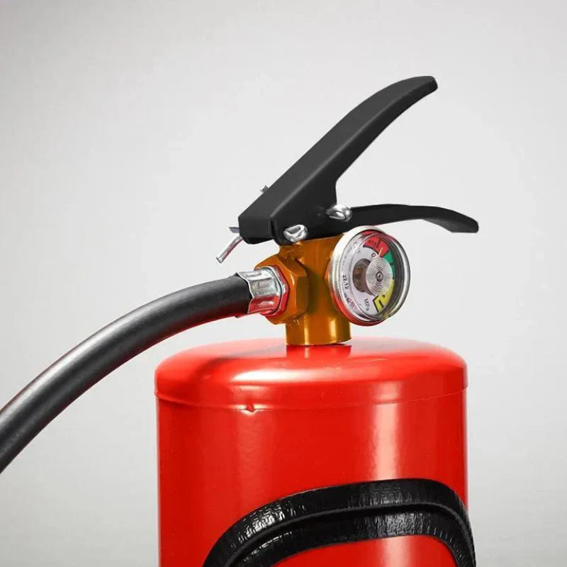 Original Stylish Bottle Holder in Fire Extinguisher Design – Practical and Decorative