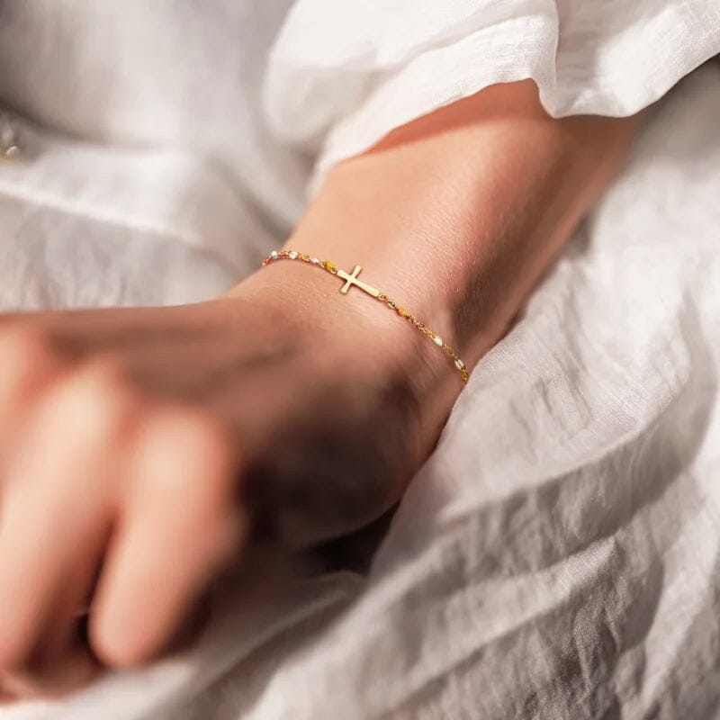 Adjustable Cross Bracelet for Friendship & Faith – Silver or Gold – Gift Box Option