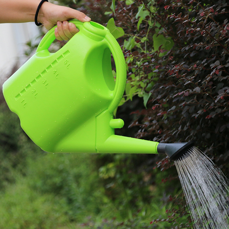 Watering can with large capacity and long spout for precise watering and plant care