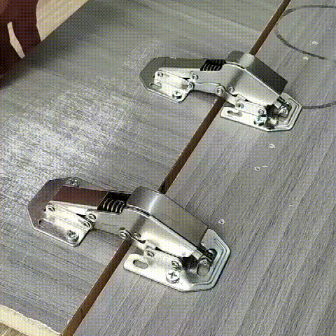 Hole-free and slit-free hinges