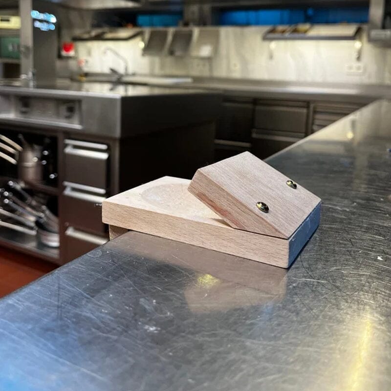 Wooden Oyster Opening Clamp, 13 × 8 × 8 cm, for Kitchen Tables