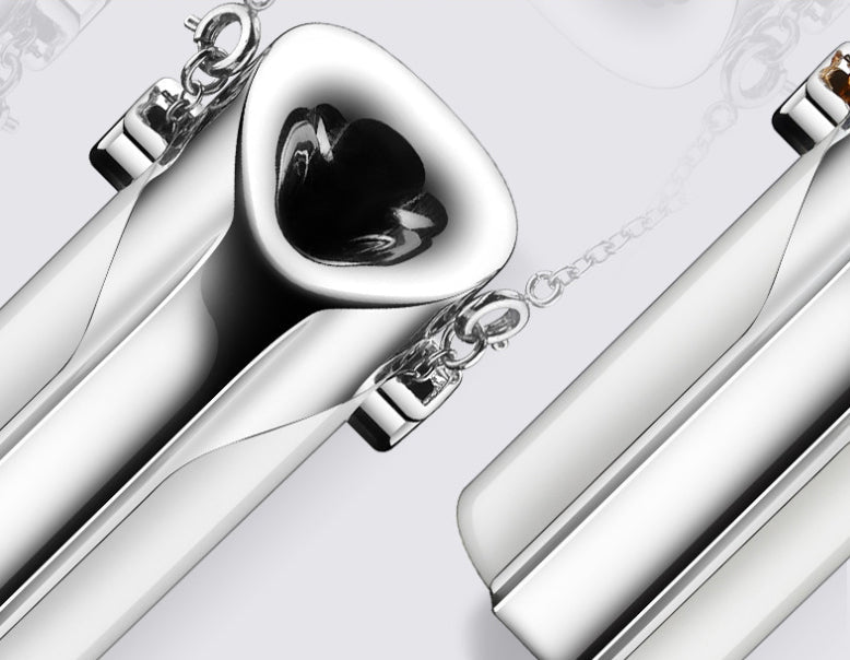 Portable Wearable Negative Ion Air Purifier Necklace with Light Weight, Silent Operation, High Efficiency, Energy-saving Design and Simple Shape