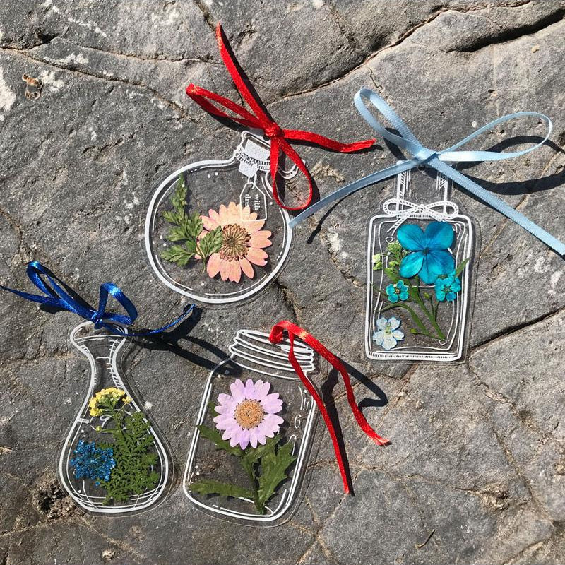 Transparent dried flower bookmarks
