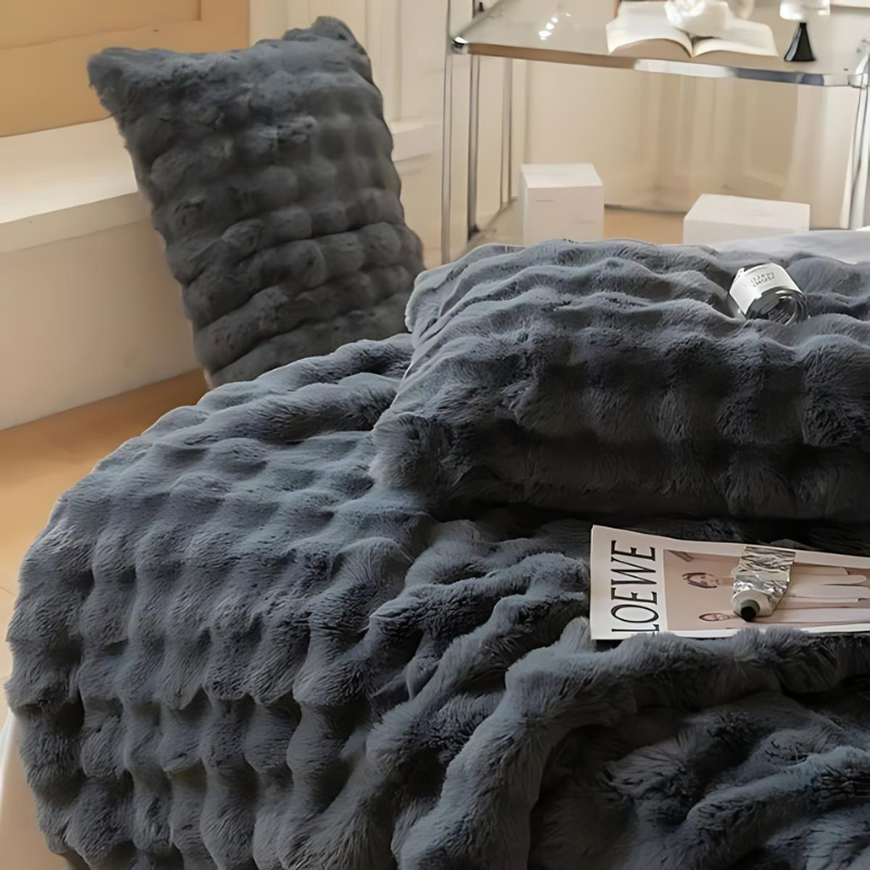 Faux Fur Fleece Throw Blanket