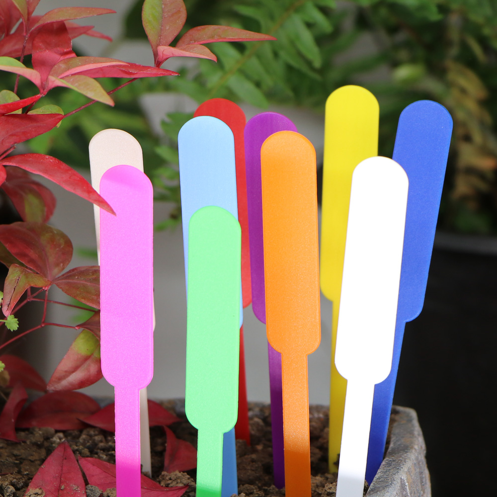Colorful Plant Markers Made of Plastic – Weatherproof & Rewritable