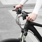 Ergonomic bicycle grips with shock absorption and horns (1 pair)