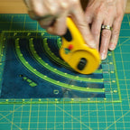 Cutting gauge for arch and fan patterns
