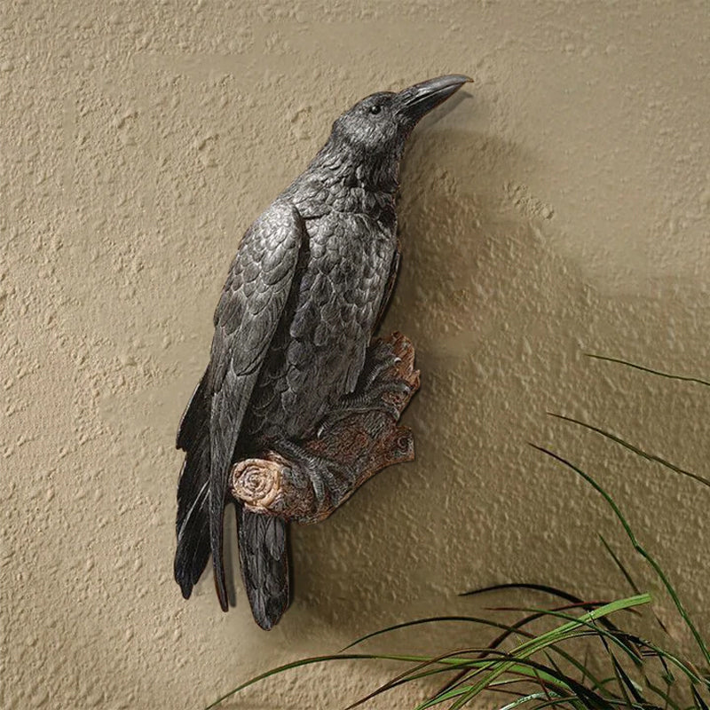 Noctura Realistic Decorative Raven – Atmospheric Decoration for Home & Garden