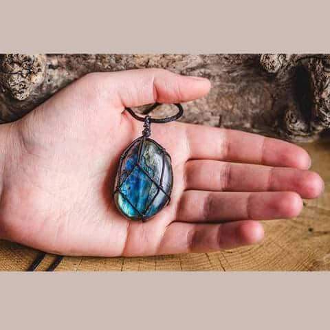 Dragonheart Labradorite Necklace – Mystical and Energizing Jewelry for Personal Power