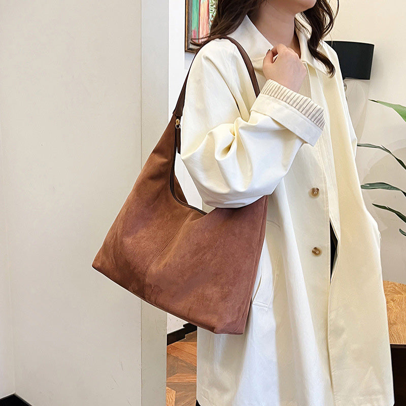 Suede messenger bag with large capacity