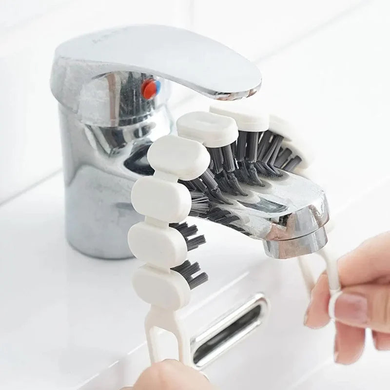 Flexible multifunctional cleaning brush
