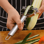 Vegetable peeler quick and even peeling of potatoes and carrots