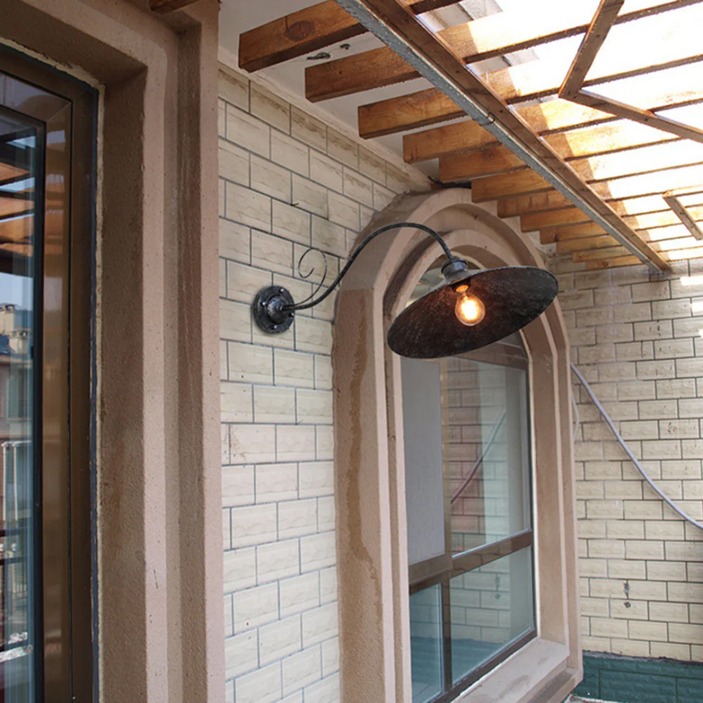 Vintage Outdoor Wall Lamp