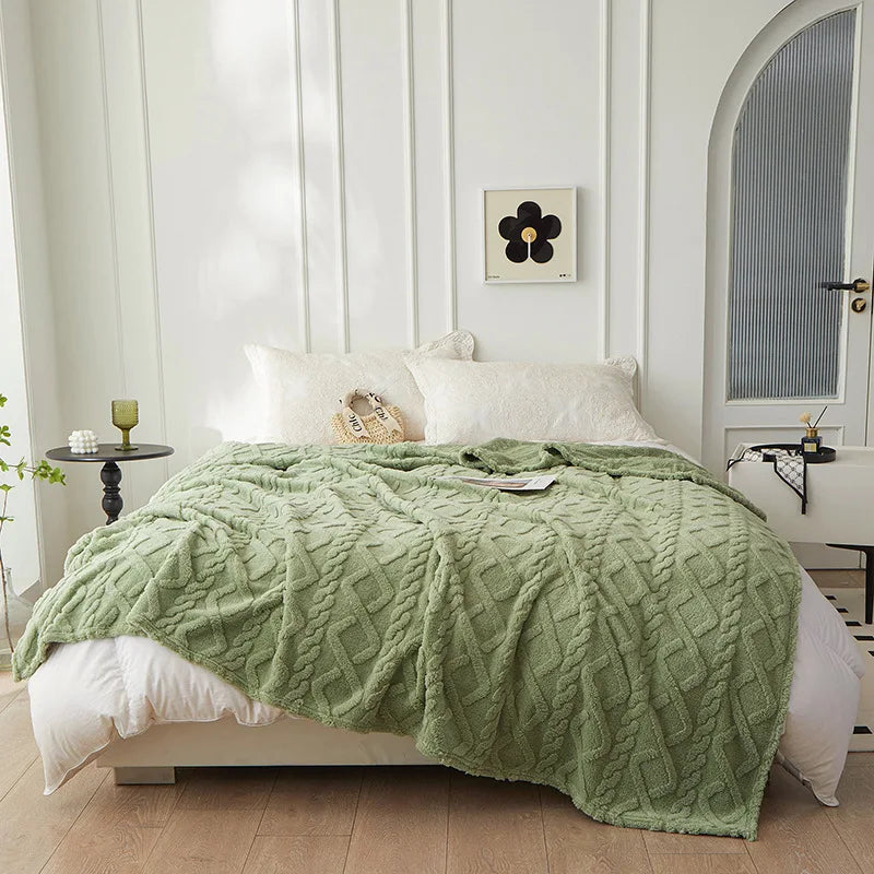 Double-sided cuddle blanket made of wool