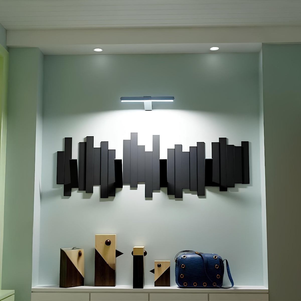 Wall lamp with charging function elegant picture lighting
