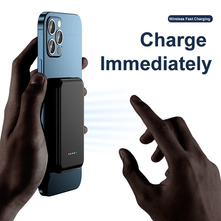 Magnera Magnetic Power Bank 5000 mAh | Compatible with iPhones | USB Output 5 V/2.1 A | Compact & Stylish