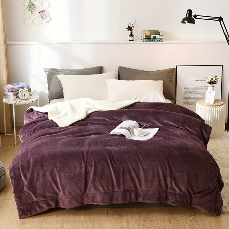 LuxeFlannel – Double-sided Sherpa Blanket for Ultimate Comfort