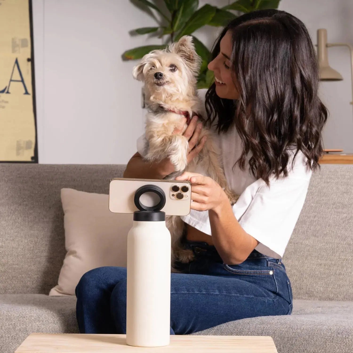 3-in-1 insulated cup with magnetic bottom and phone holder