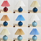 Nordic minimalist 1-light table lamp made of ceramic with pleats