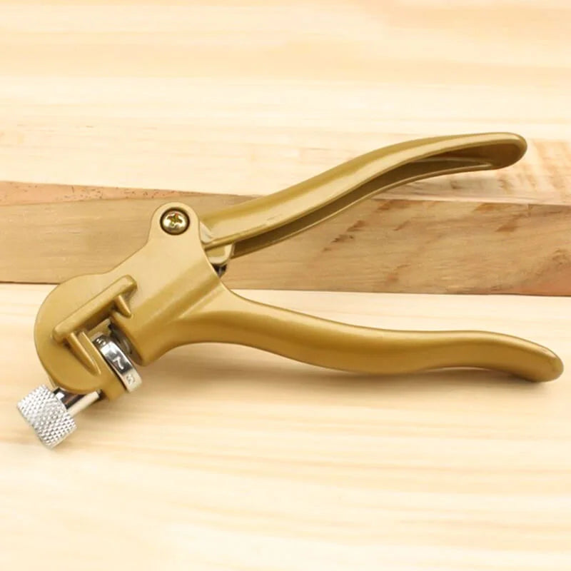 Precision Miter Box | Adjustable Saw Guide | 45° 90° 135° Cutting Angles | Durable Plastic Construction