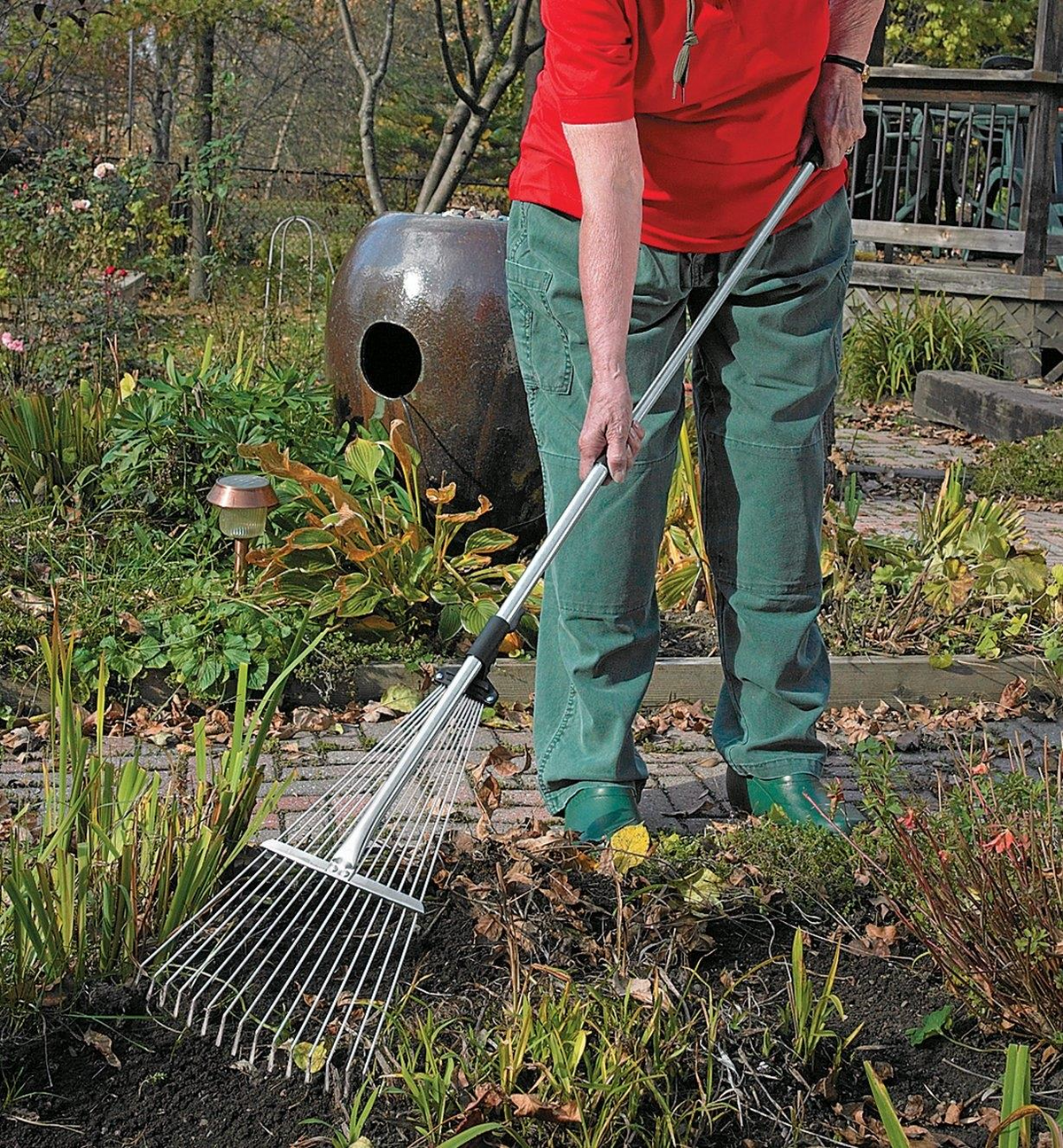 RakeEase Compact Cleanup Power