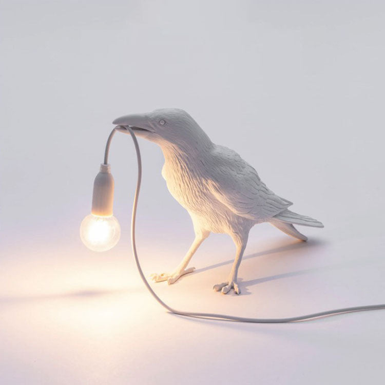 Auspicious bird table lamp personalized creative bedroom bedside animal shape bird resin wall lamp decoration