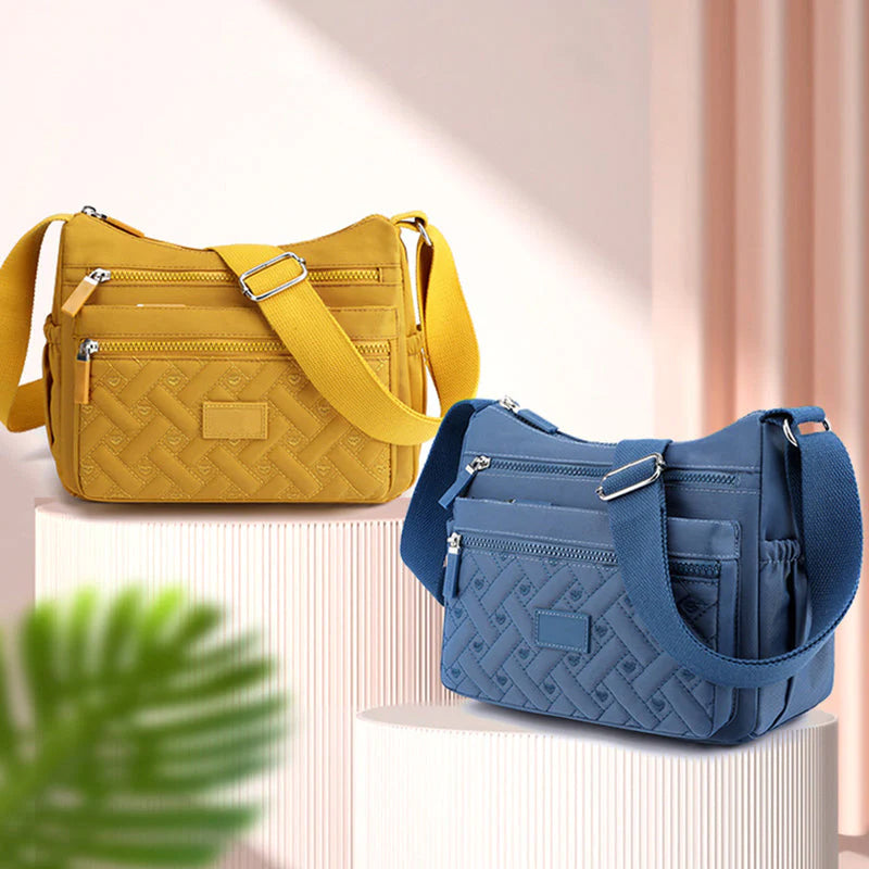 Classic Luxury Shoulder Bag – Elegant & Spacious Everyday Handbag