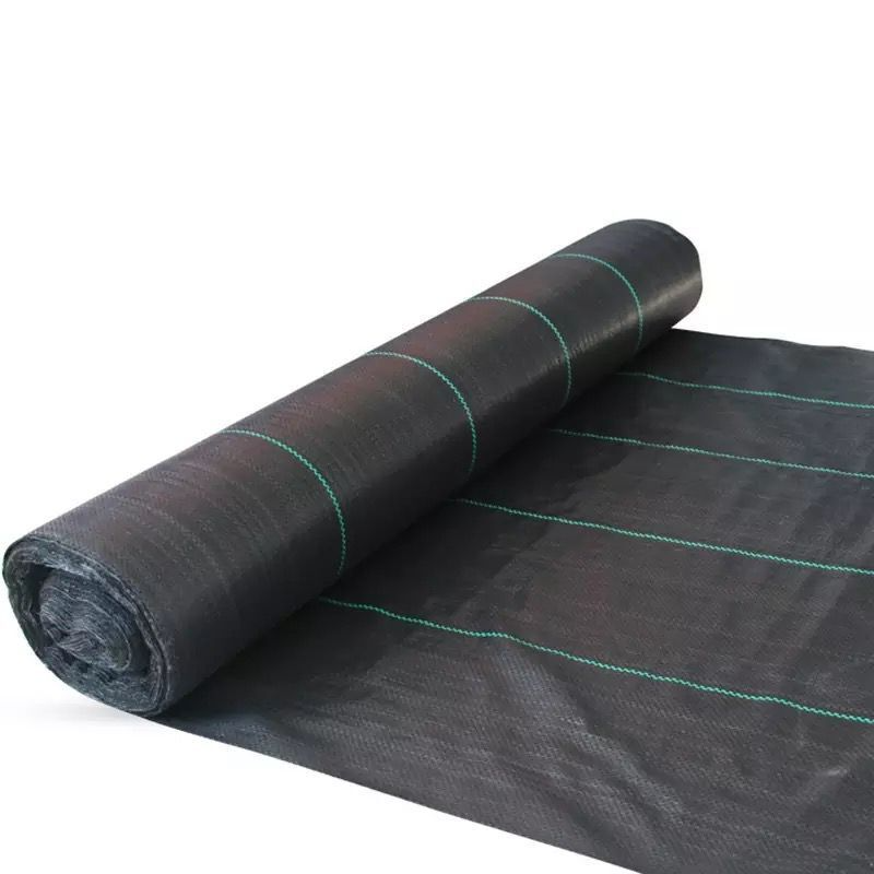 Weed mat roll – Robust and breathable for garden and plant care