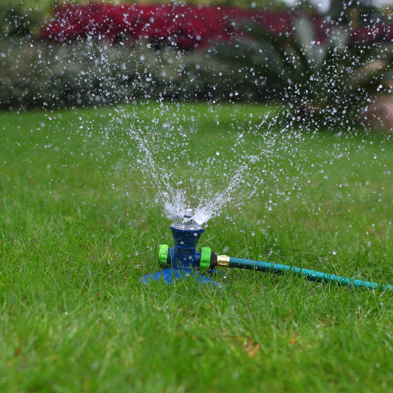 360-Degree Automatic Rotating Metal Lawn Sprinkler – Effective Garden Watering Spray Head