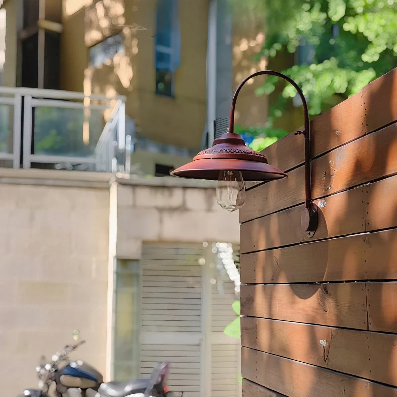 SolaHeritage Wall Light